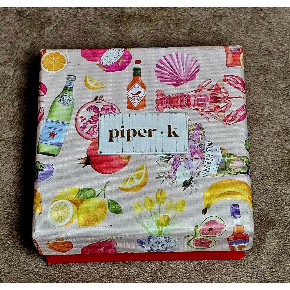 🍓 NIB Piper K Glass Stone Strawberry Flower Dangle Earrings 🌸 - Picture 6 of 6